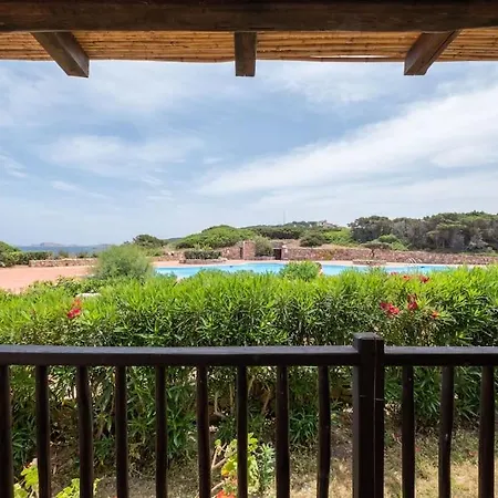 Dolce Sposa Swimming Pool And Private Beach Апартаменты *